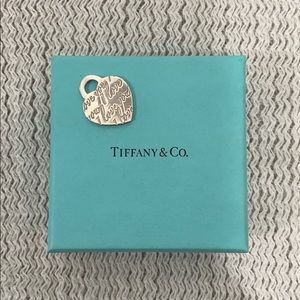 TIFFANY & CO “I love you” pendant